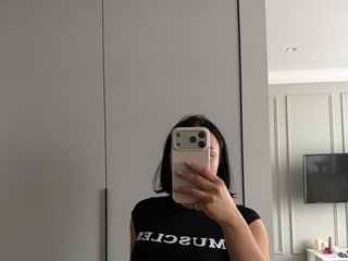 AlexaHotty1