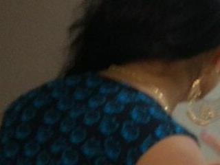 Desi seductress