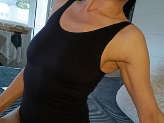 Alina-black