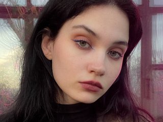 curlymary