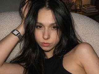 Lola-Aura