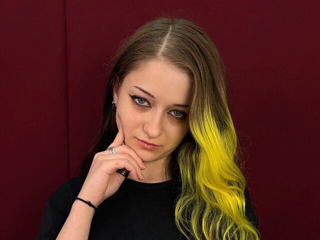 Aline Bruess's photo