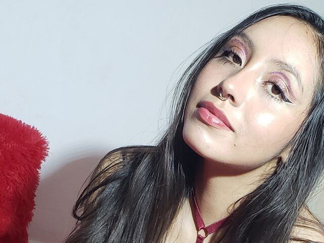 Estrella Tomson's photo