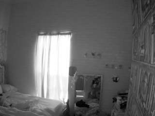 voyeurcam hornyhostel 03