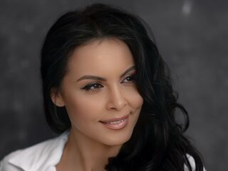 AngelinaKunis Profile Picture