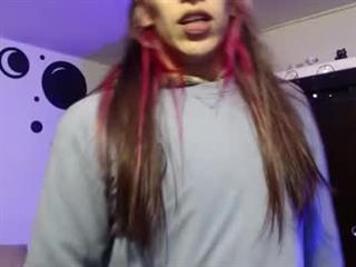 angele Profile Picture