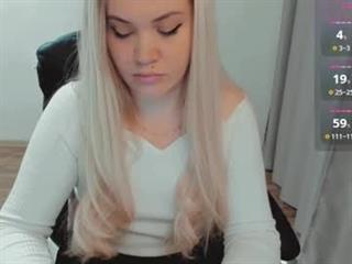 Ella Profile Picture