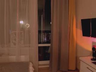 MiabrunetteMollyginger