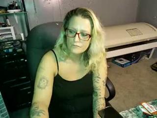 Lisa Lovely Profile Picture